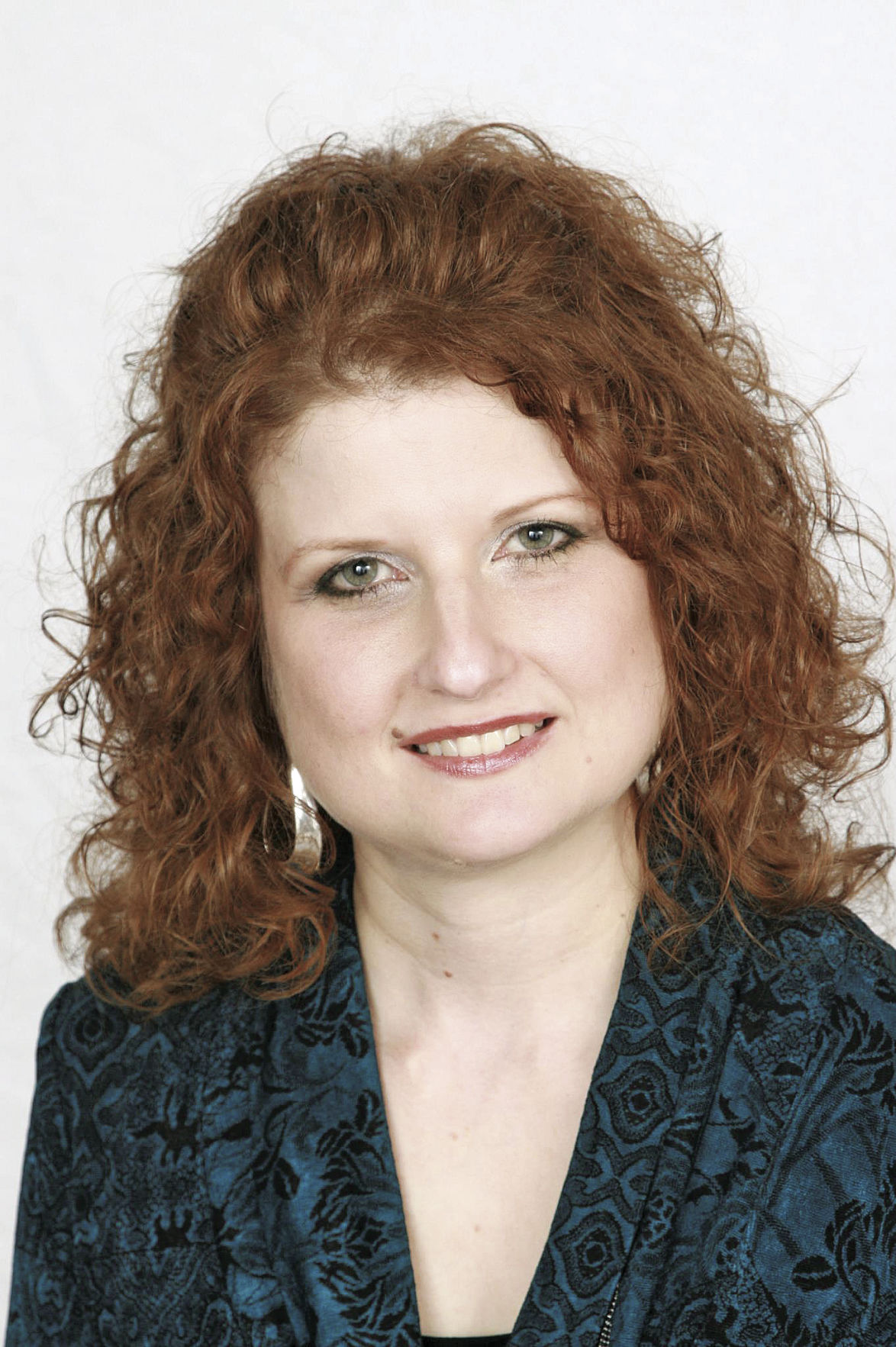 Leah Howell_mug_color.jpg
